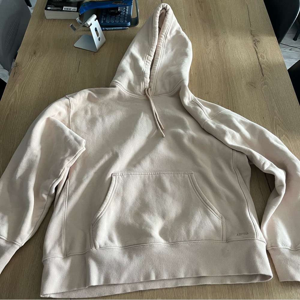 Aritzia Women's boyfriend fit sweatfleece beige